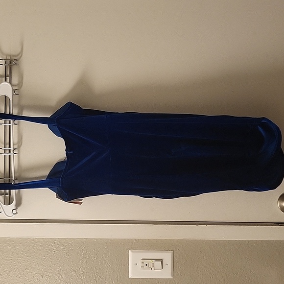 NWT. CIDER velvet short dress size M - Picture 3 of 6